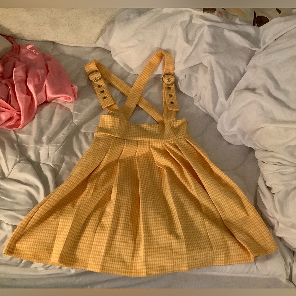 Yellow forever 21 pleated skirt